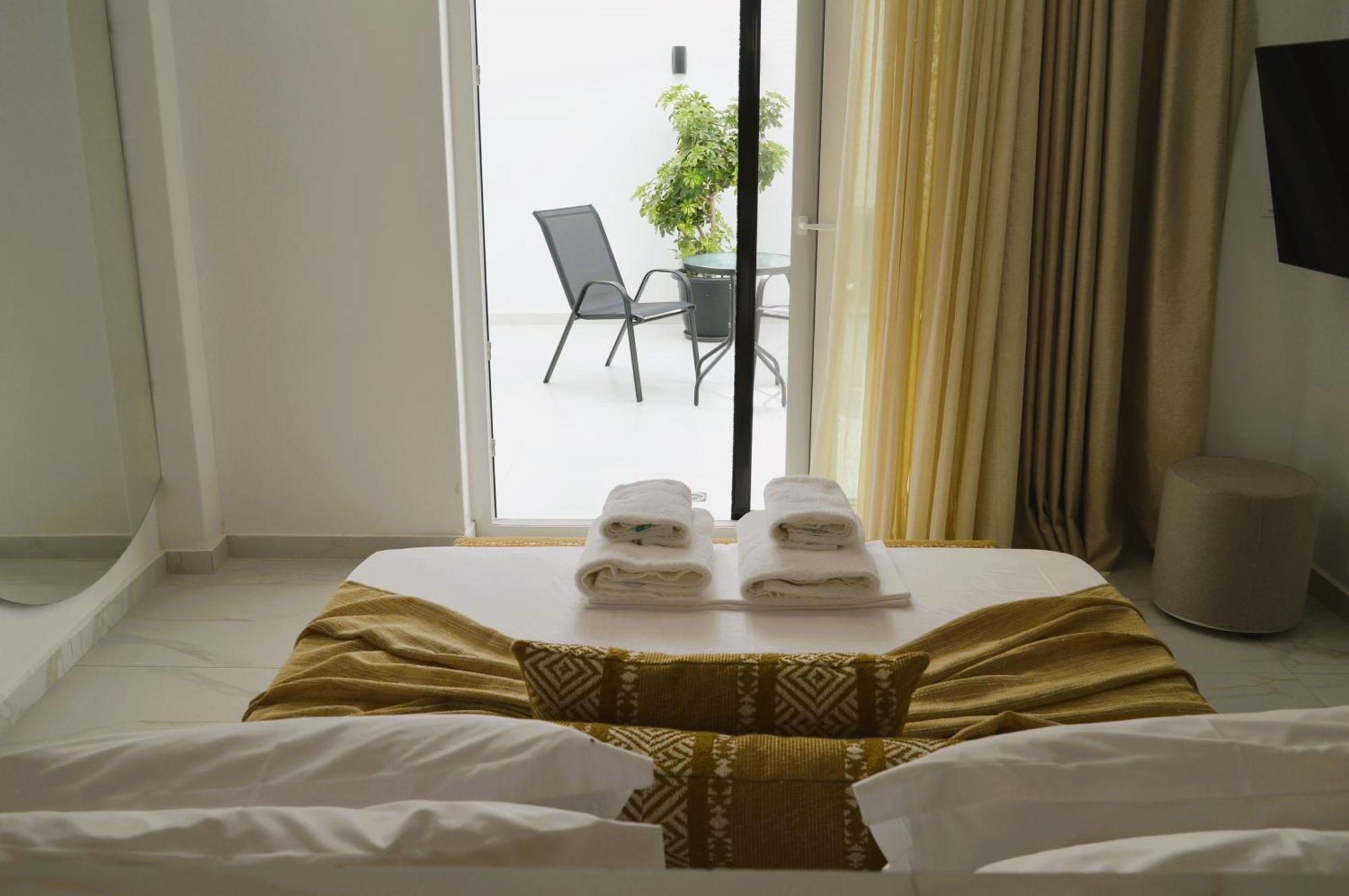 V Luxury Apartments Naxos Naxos City Eksteriør billede